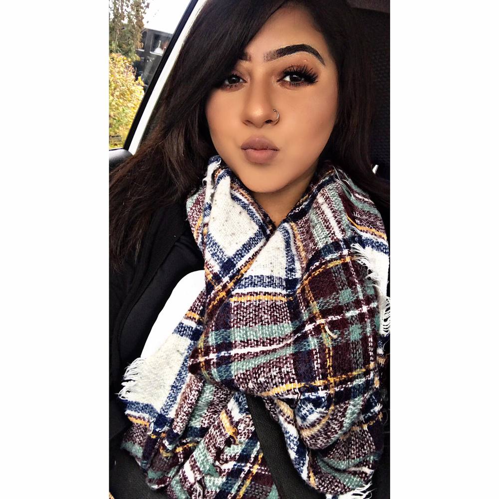 Meet your Posher, Relly